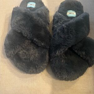 Toms Plush Faux Fur Vegan Dark Gray Slippers
